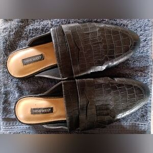 Flats, Nine West, 8.5, Black, Women's dress shoes.